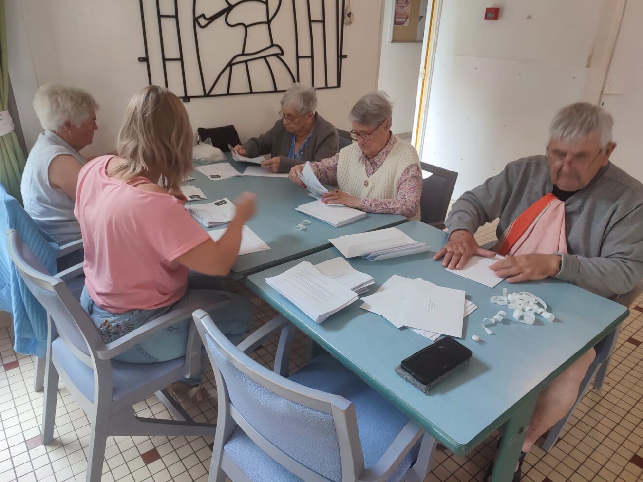 EN COULISSES... LES BÉNÉVOLES DU FOYER SE MOBILISENT !